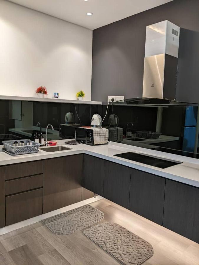 Mishal'S Homestay-Vista Bangi Studio Service Apartment Kajang Exterior photo